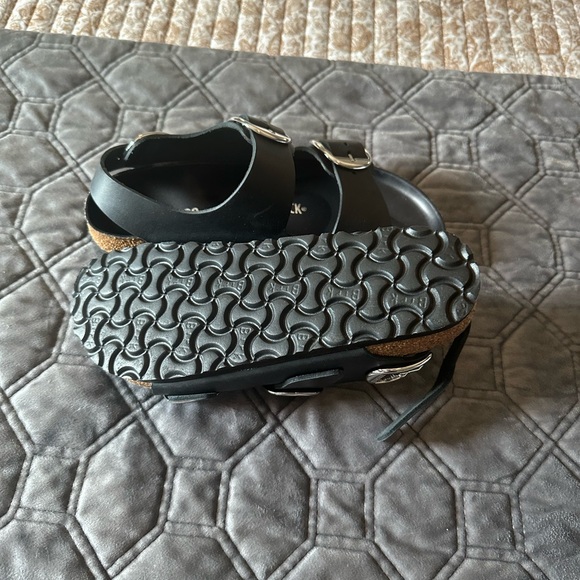 Birkenstock Milano Big Buckle. Size 39. Black leather. - Picture 3 of 5